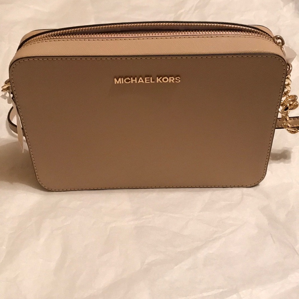 Michael Kors Leather shoulder bag - Picture 3 of 6